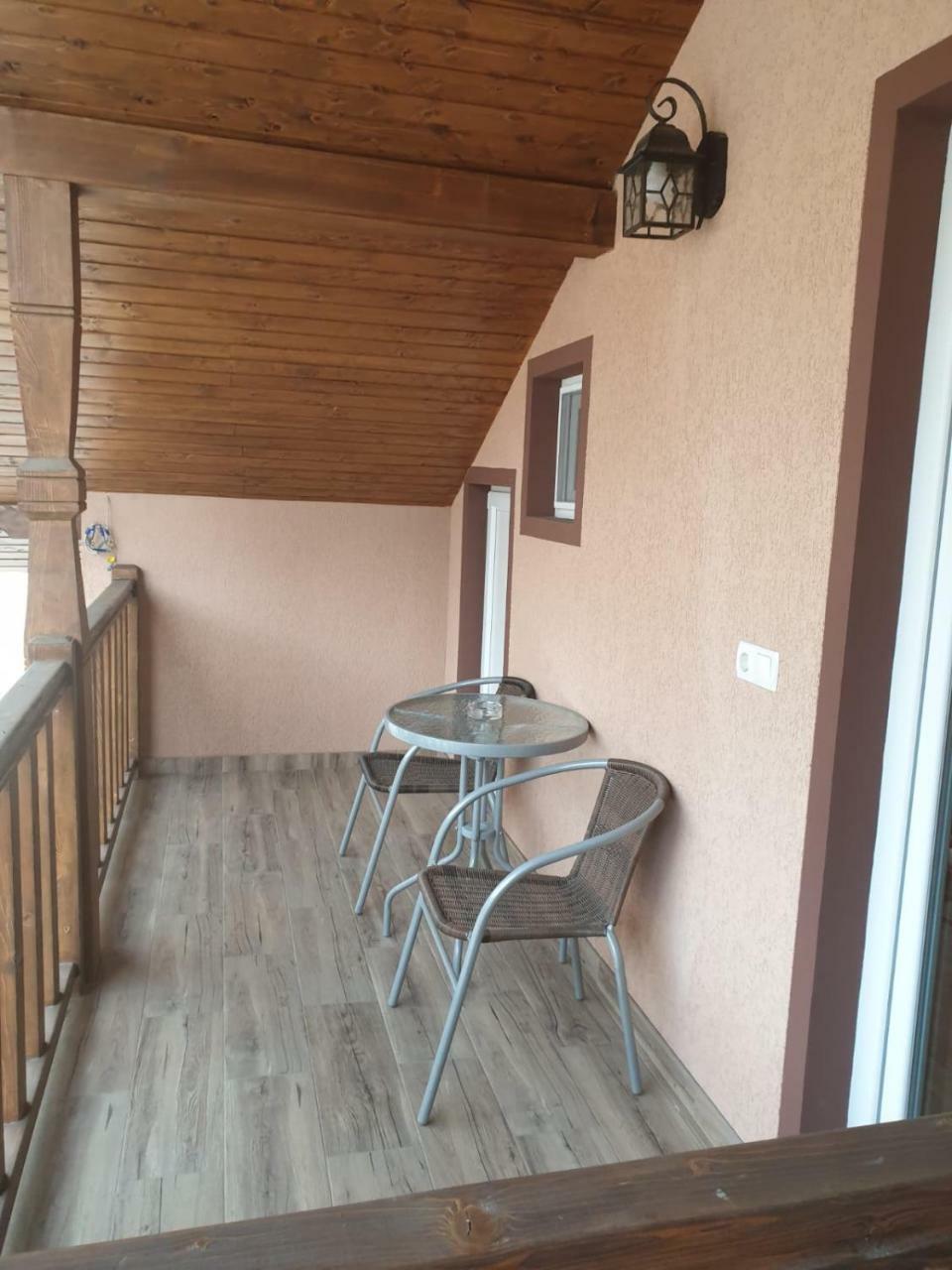 Cabana Sarmis Costesti ภายนอก รูปภาพ